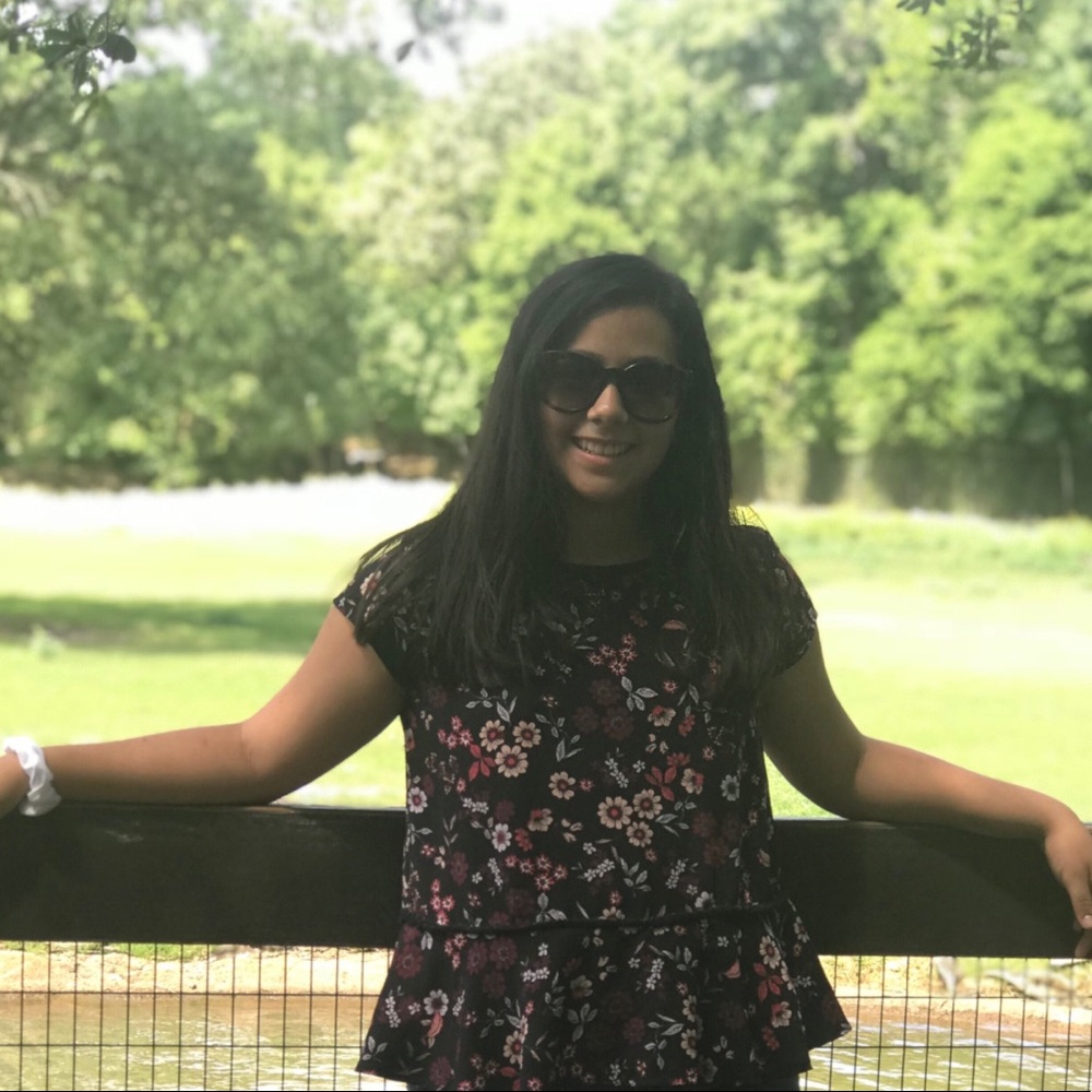 Meet your Posher, Angelique